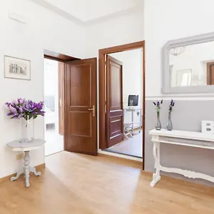 Alojamento de Acomodação e Pequeno-almoço Domus Merulana, Roma